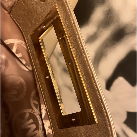 MK Michael Kors Gold Clutch Handbag - Picture 5 of 5